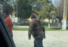 Scandal, la Stoenești, cu bâte și amenințări cu moartea