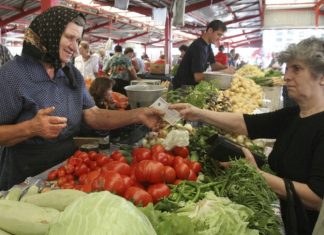 Nereguli într-un supermarket și o piață din județ. Amenda s-a ridicat la 10.000 de lei