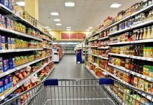 Un supermarket din Slatina a fost amendat, pentru că vindea produse expirate