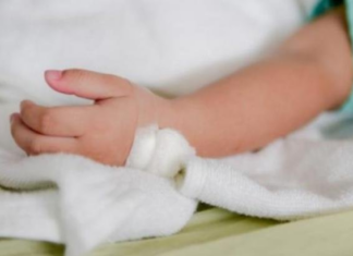 Caracal: O femeie a murit după ce a născut un bebeluș sănătos