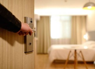 Oltenii care se întorc din 12 țări, direct în carantină