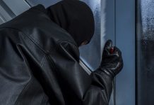 O locuință de pe strada Tudor Vladimirescu din Slatina a fost spartă de hoți