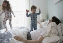 Doar 69 de olteni au cerut liber ca să stea acasă cu copiii, pe perioada stării de urgență