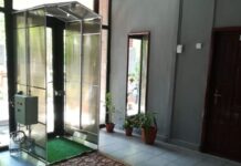 Tunel dezinfectant, la Școala „Ștefan Protopopescu” Slatina