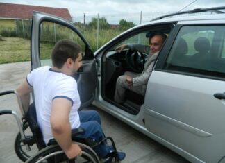 Mii de persoane din Olt au beneficiat de roviniete gratuite și de legitimații de transport