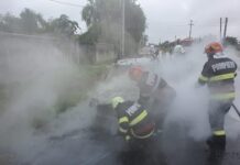 Autoturism în flăcări, la Dobrosloveni