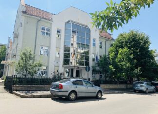 CEARTĂ ÎN CONSILIUL JUDEȚEAN OLT. MĂRUL DISCORDIEI: LIPSA FARMACIILOR CU PROGRAM NON-STOP