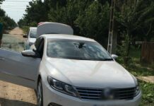 Autoturism furat din Marea Britanie, descoperit la Bucinișu