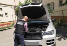 BMW furat din Italia, descoperit la Caracal