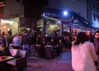 COVID-19. Se discută despre noi măsuri restrictive, în Olt