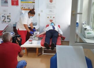 Prefectul de Olt a donat sânge pentru pacienții cu COVID-19