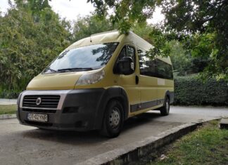 Microbuz școlar pentru elevii din comuna Ianca