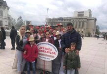 Ansamblul ZESTREA POBORANILOR, la preselecția concursului ROMÂNII AU TALENT