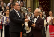 Corul Symbol înființat de Jean Lupu, cetățean de onoare al Oltului, sărbătorește 30 de ani