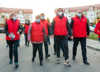 Siminica Mirea, Marius Iancu și Emil Moț, în cartierul Eugen Ionescu