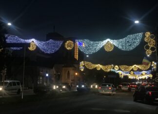 Iluminatul festiv în Slatina a fost pus în funcţiune
