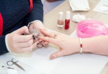 Cursuri gratuite pentru şomerii din Olt: inspector resurse umane, manichiurist – pedichiurist, barman, lucrător în comerț și operator introducere validare si prelucrare date