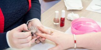 Cursuri gratuite pentru şomerii din Olt: inspector resurse umane, manichiurist – pedichiurist, barman, lucrător în comerț și operator introducere validare si prelucrare date