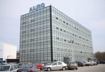 PENSII URIAŞE ÎNCASATE DE DIRECTORII FABRICILOR DIN SLATINA