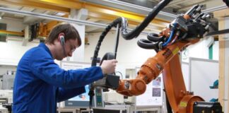 SUTE DE LOCURI DE MUNCĂ AU DISPĂRUT DIN OLT