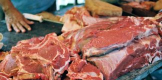 INSPECTORII SANITARI-VETERINARI DIN OLT, CU OCHII PE ALIMENTELE VÂNDUTE ÎN PERIOADA PREMERGĂTOARE SĂRBĂTORILOR PASCALE