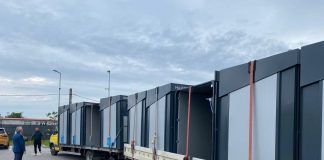 Alte 42 de module supraterane destinate colectării selective a gunoiului au ajuns la Caracal