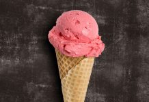 Carrefour retrage mai multe tipuri de înghețată din cauza unui ingredient CANCERIGEN