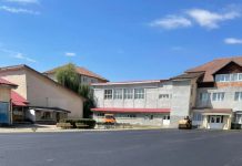 Primarul Daniel Tudor: ”Acordăm o atenție deosebită Liceului Tehnologic „Constantin Brâncoveanu” din Scornicești, prin asfaltarea curții ce-l înconjoară”