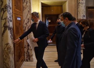 Miniștrii USR PLUS și-au depus demisiile la Guvern