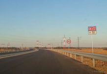 „Autostrada Ford”: Au fost montate primele indicatoare de drum expres din România