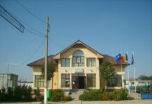 Spectacol la Urzica, de ziua comunei