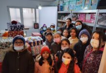 Cadrele didactice și elevii Școlii Gimnazială „Constantin Brâncoveanu” Slatina, spiridușii lui Moș Crăciun