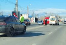 O ambulanță SMURD, implicată într-un accident pe o stradă din Slatina