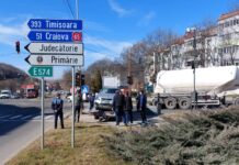 Un bărbat a stat în greva foamei câteva ore, după ce a fost implicat într-un accident rutier, în Slatina