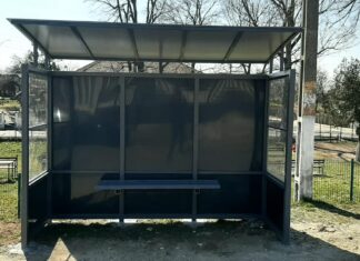 Stații de autobuz, pentru navetiști, în Șopârlița