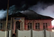 VIDEO. Școala din Rusănești, cuprinsă de flăcări