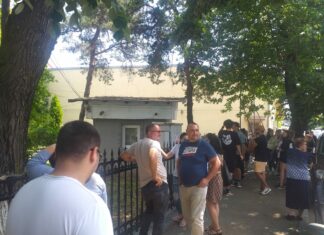 Doi elevi din Olt au fost eliminați din Bacalaureat. Profesorii spun că subiectele la Limba Română au fost surprinzătoare