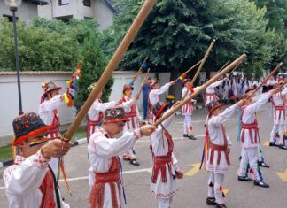 Ansamblul „Plaiurile Oltețului” din Osica de Sus participă la un festival la Brăila