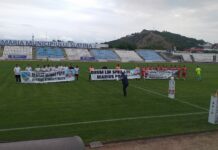 FOTO. Finala fazei județene a Cupei României, Oltul Curtișoara-ACS Caracal, a început cu un moment de reculegere