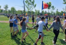 Ansambluri din Moldova și Slovacia, la Concursul „Călușul Românesc” din Slatina