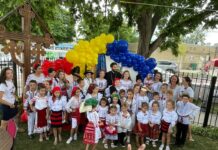 O familie de intelectuali, din Slatina, păstrează tradiția, la Chicago