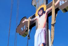 Cruce de 10 m montată în localitatea Dobriceni, din judeţul Olt