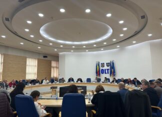 CJ Olt construiește un pod în comuna Perieți