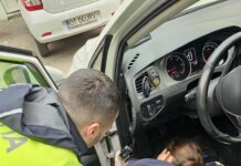 Prefectul de Olt spune că a găsit un dispozitiv de localizare prin GPS montat în mașina lui