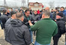 Moț și Oprescu, printre slătineni