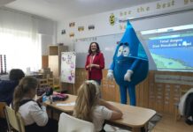 Apic, mascota CAO, întâlnire cu elevii