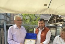 Mitrel Liceanu, meșter cojocar, din Vădastra, sărbătorit de autoritățile județene