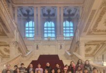 Zeci de elevi din Olt au vizitat, Parlamentul României, la invitația senatorului  Siminica Mirea