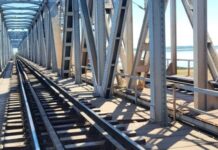 CFR: Lucrări de reparații pe podul feroviar peste râul Olt