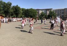 Caracalul și-a primit călușarii